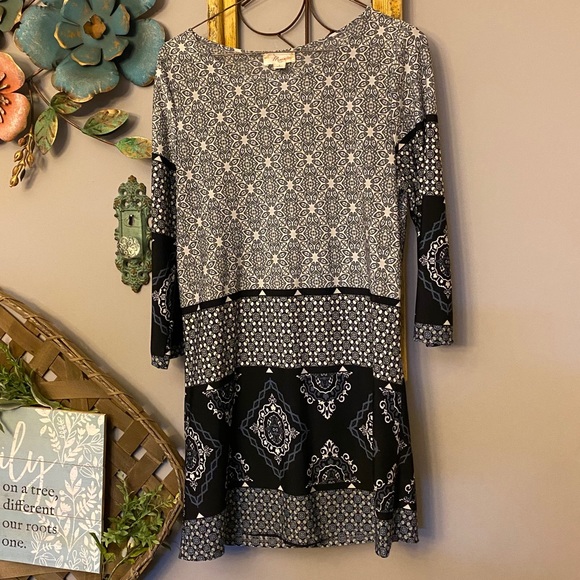 Misia Dresses & Skirts - Misia Slinky Medallion Patterned Long Sleeve Dress